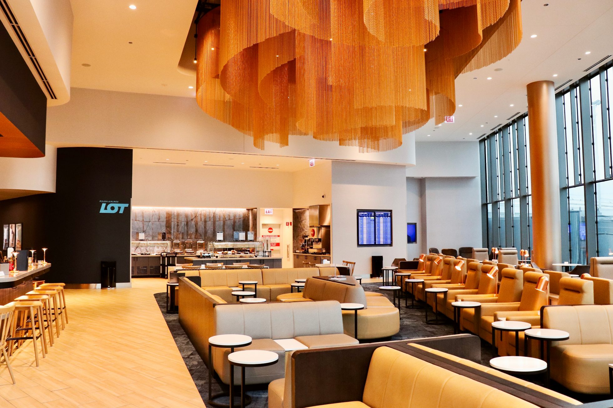 Elegant business lounge at Chicago airport.