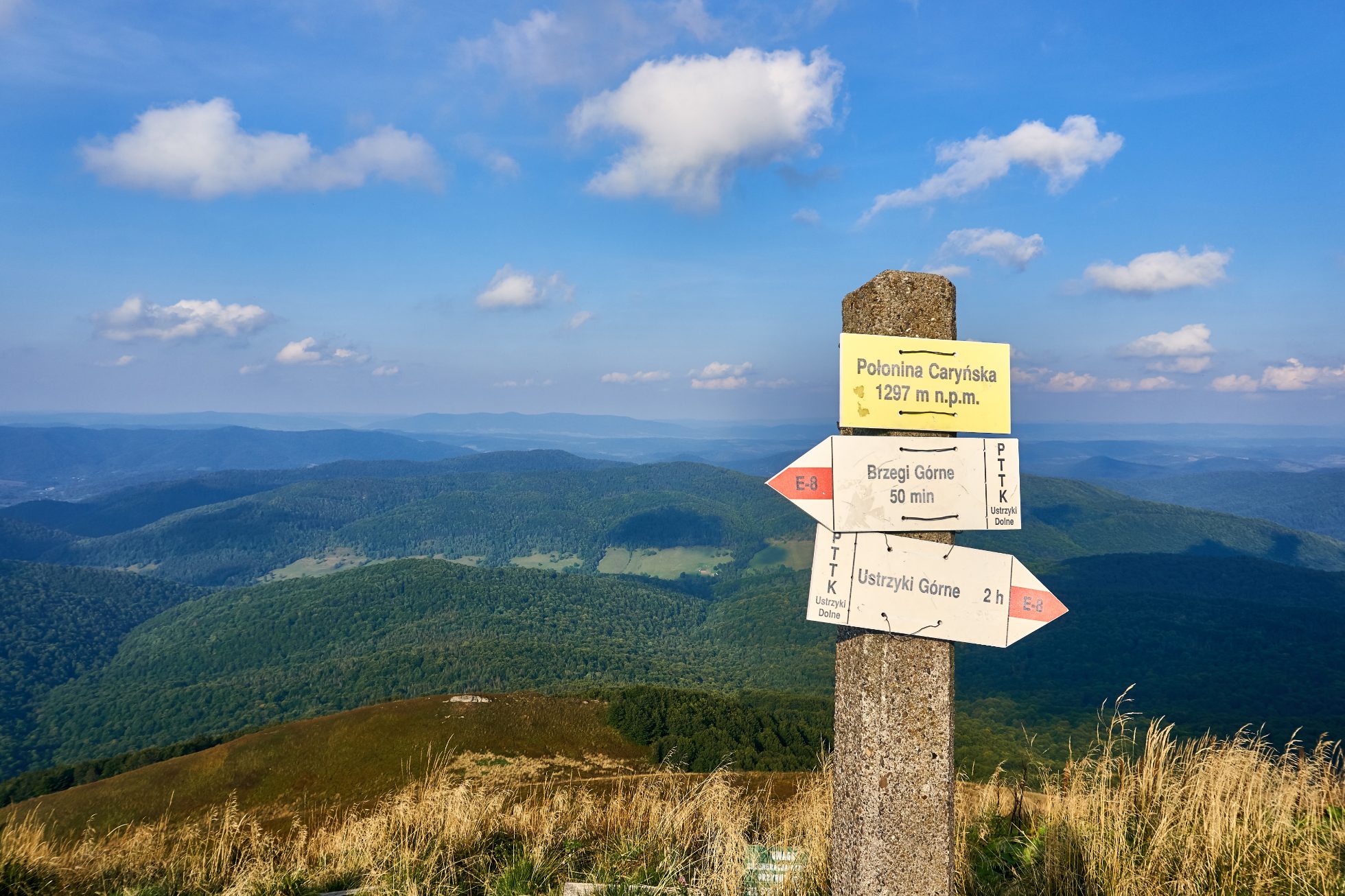 Bieszczady National Park (Polish: Bieszczadzki Park Narodowy) located in Subcarpathian Voivodeship in the extreme southeast corner of the country, bordering Slovakia and Ukraine.