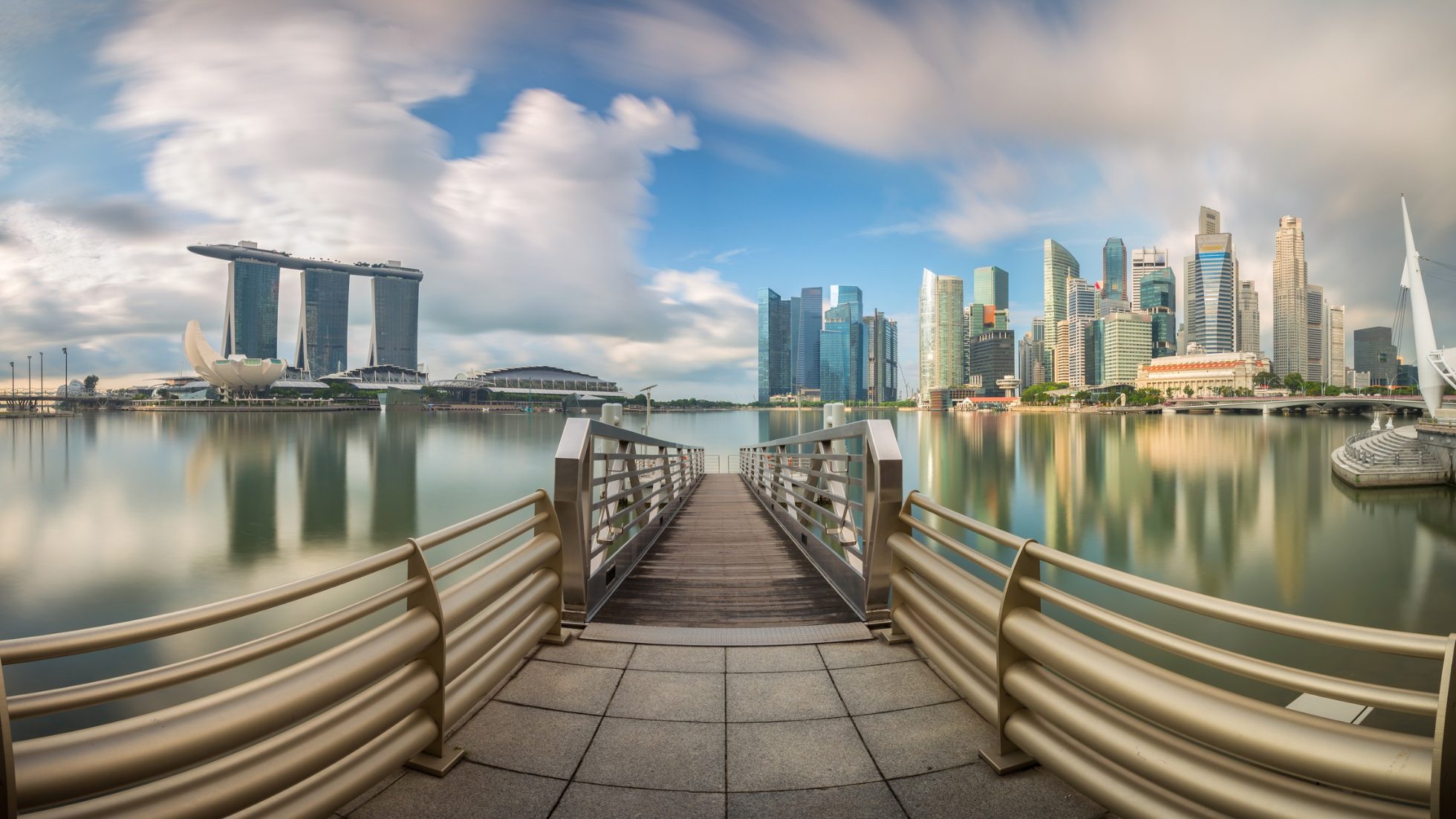 Panorama von Singapur von der Marina Bay aus.