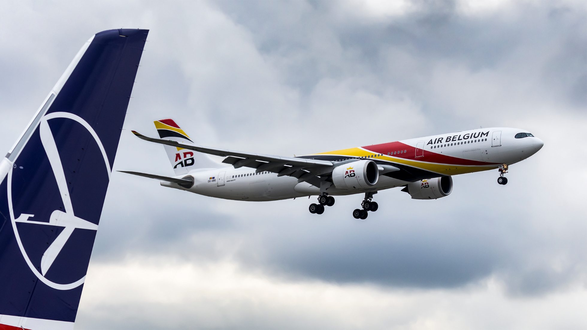 Samolot Airbus a330 Air Belgium