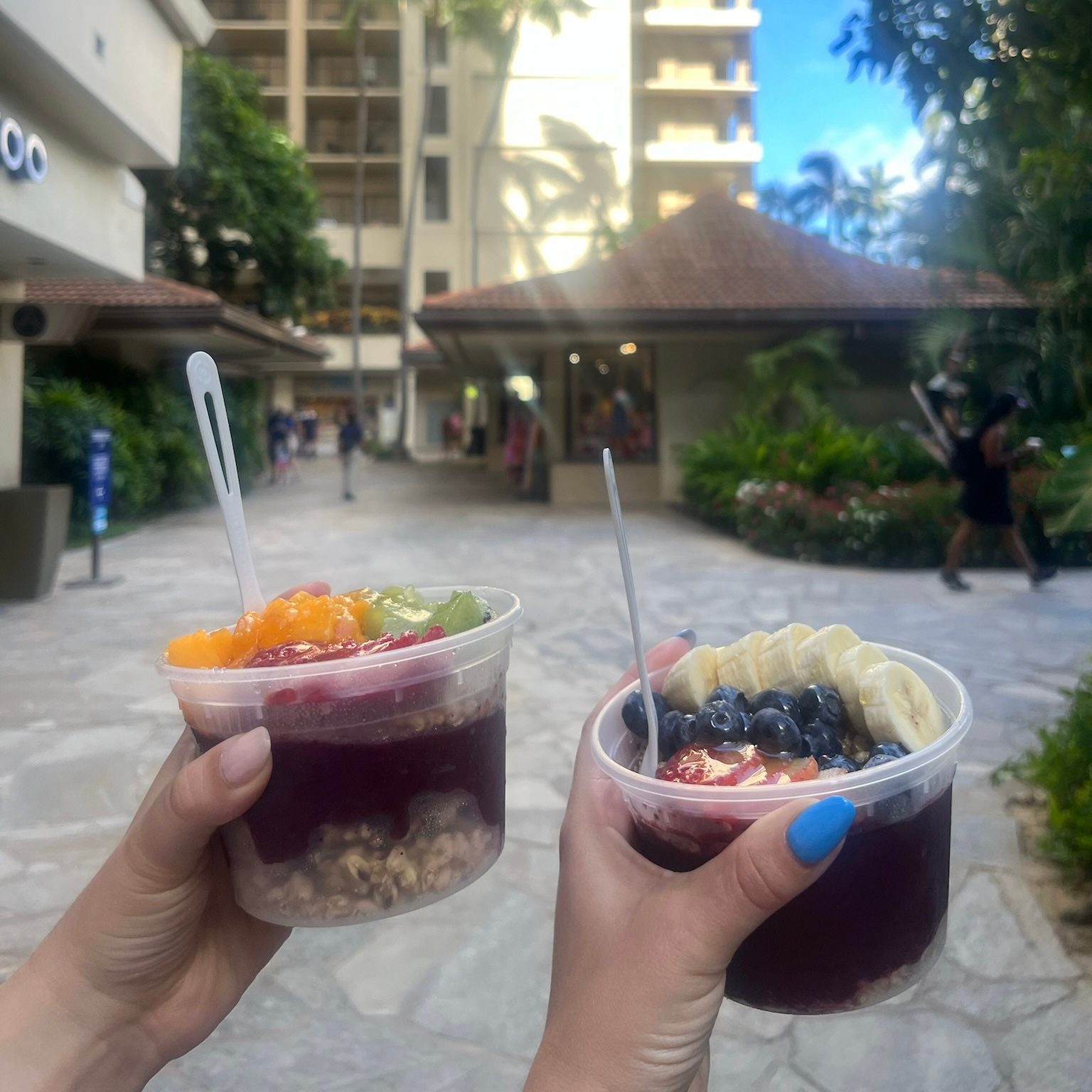 Acai bowls, lody z jagód acai z dodatkami